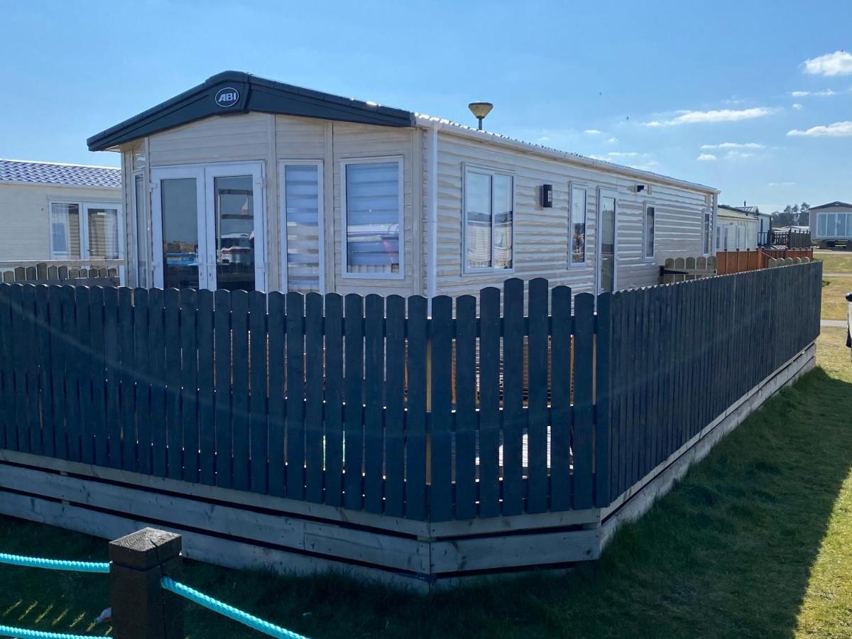 Beachfront Lodge, Lossiemouth Bay Εξωτερικό φωτογραφία